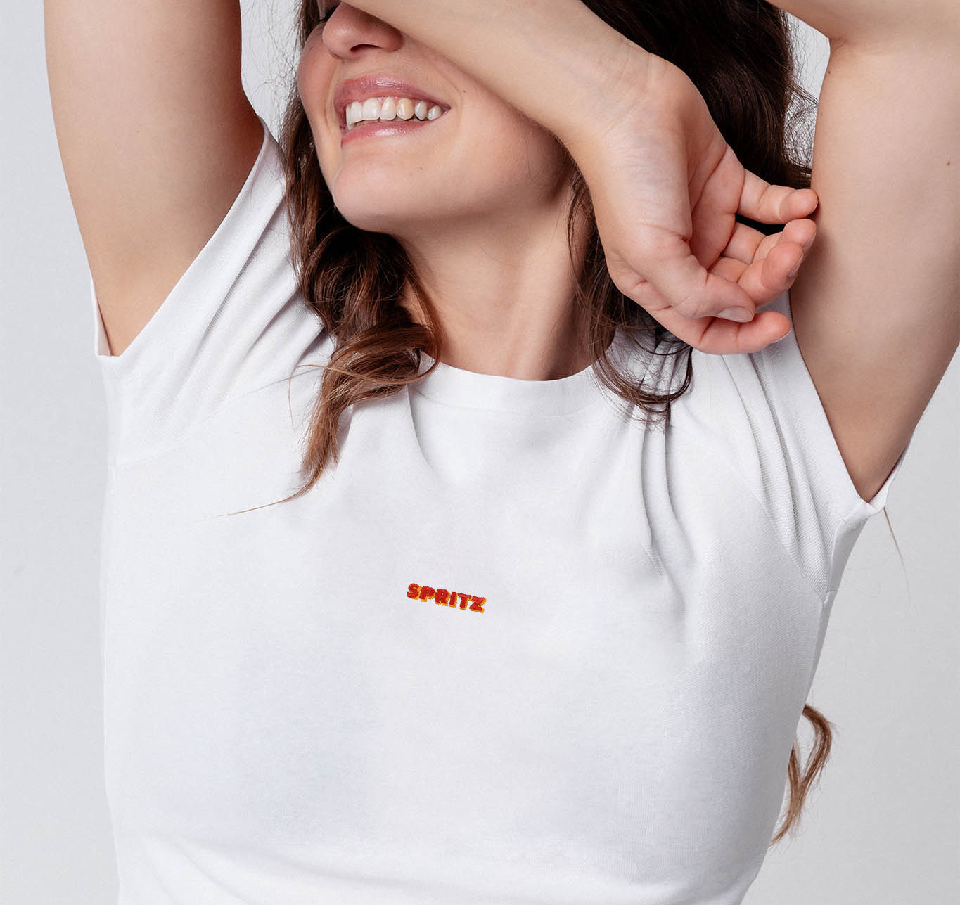 Spritz Signature | Besticktes Bio Baumwoll Cropped T-Shirt