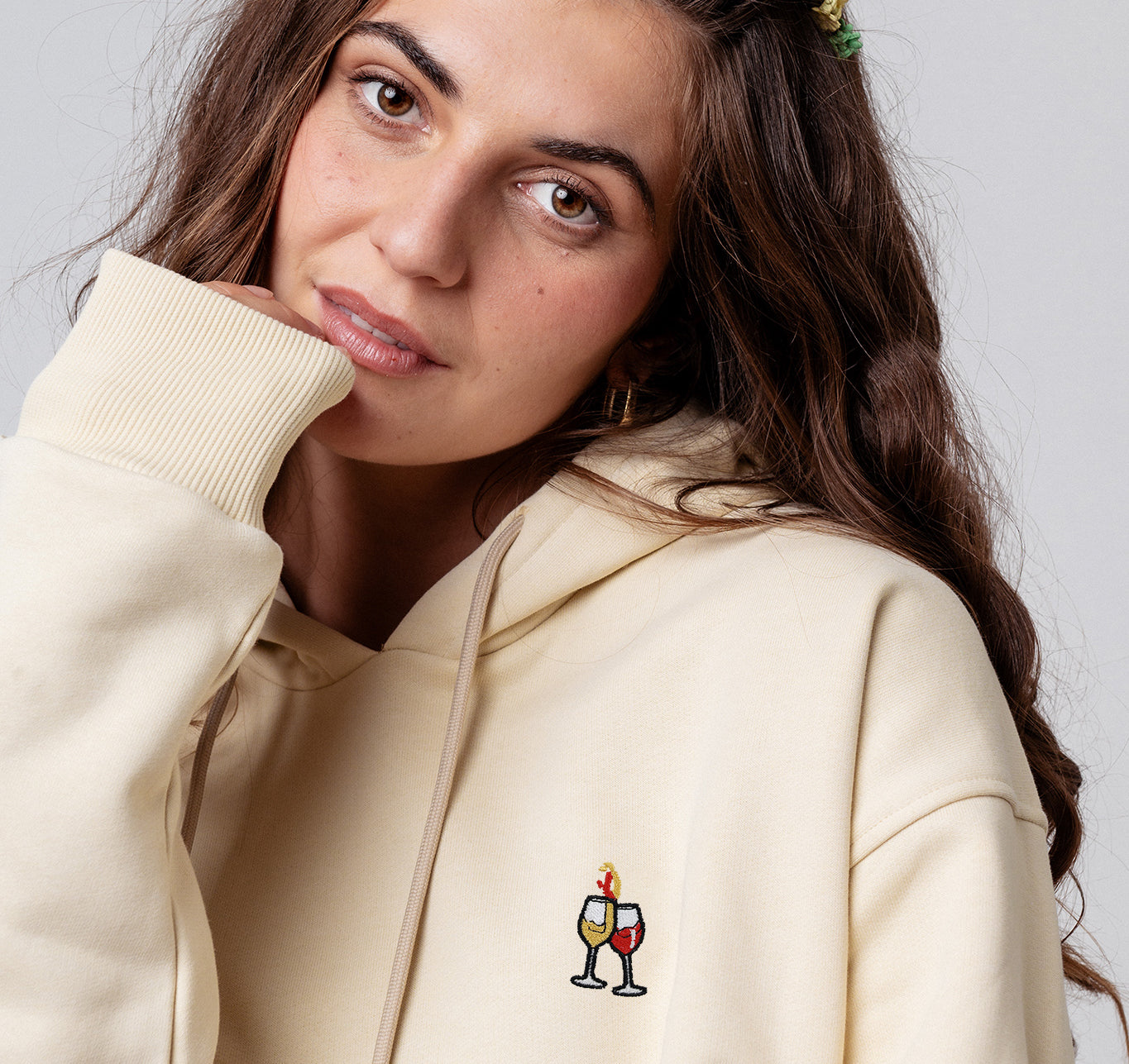 Wein Duett | Bestickter Bio-Baumwoll Unisex Hoodie