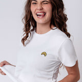Crossaint | Besticktes Bio Baumwoll Frauen T-Shirt