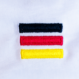 Deutschland | Minimal Flag – Besticktes Bio-Baumwoll Unisex Fan Shirt