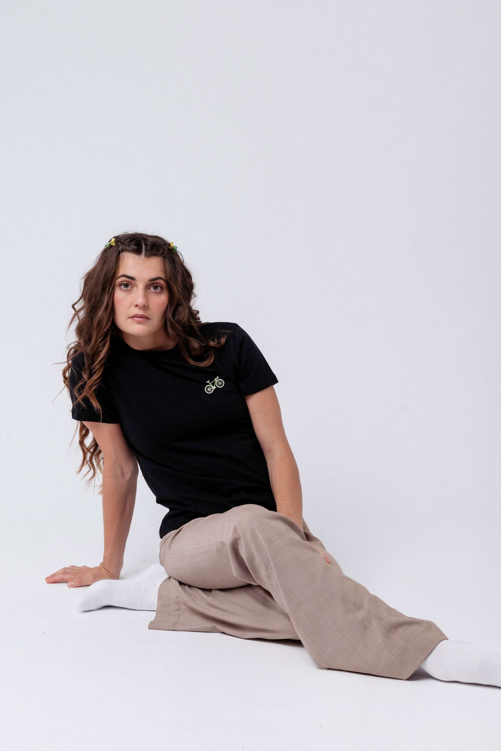 Gravelbike Gruen | Besticktes Bio Baumwoll Frauen T-Shirt