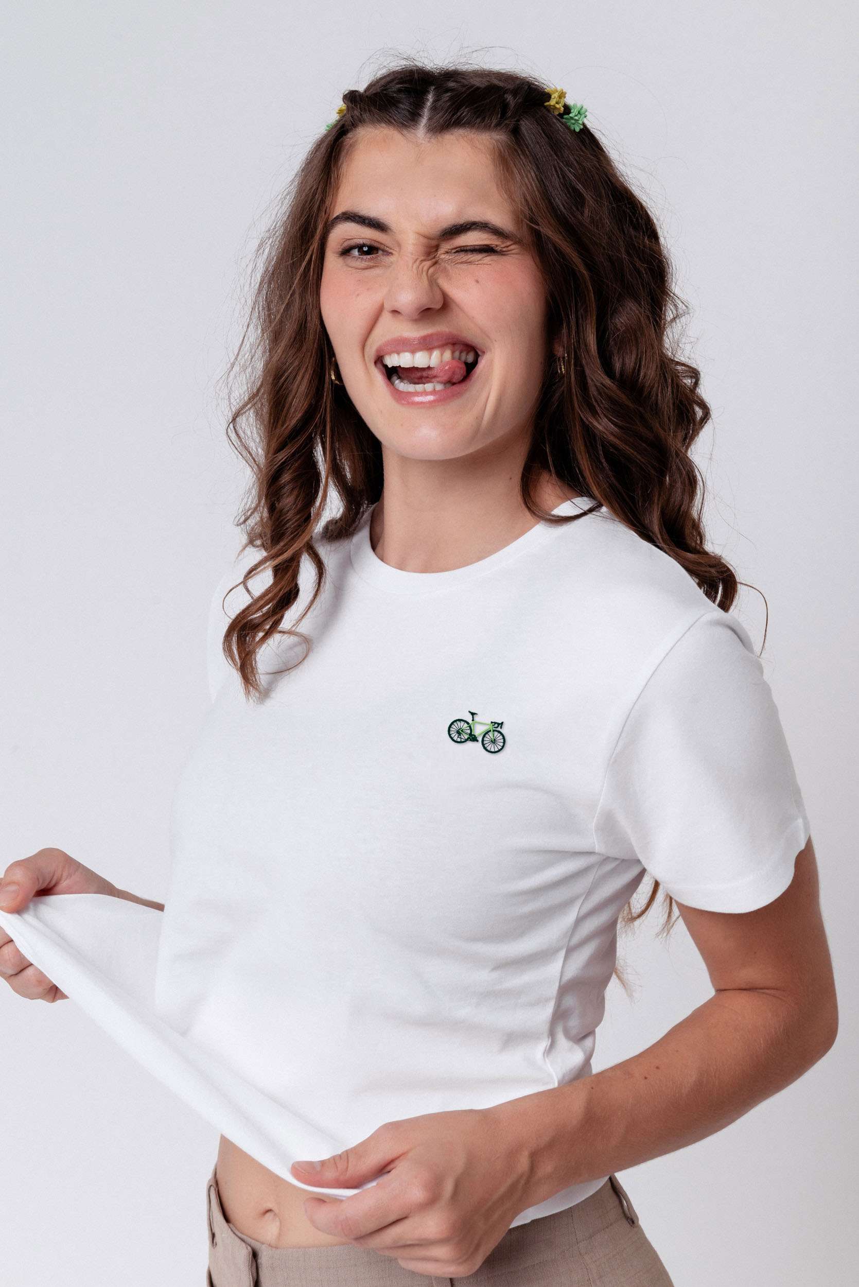 Gravelbike Gruen | Besticktes Bio Baumwoll Frauen T-Shirt