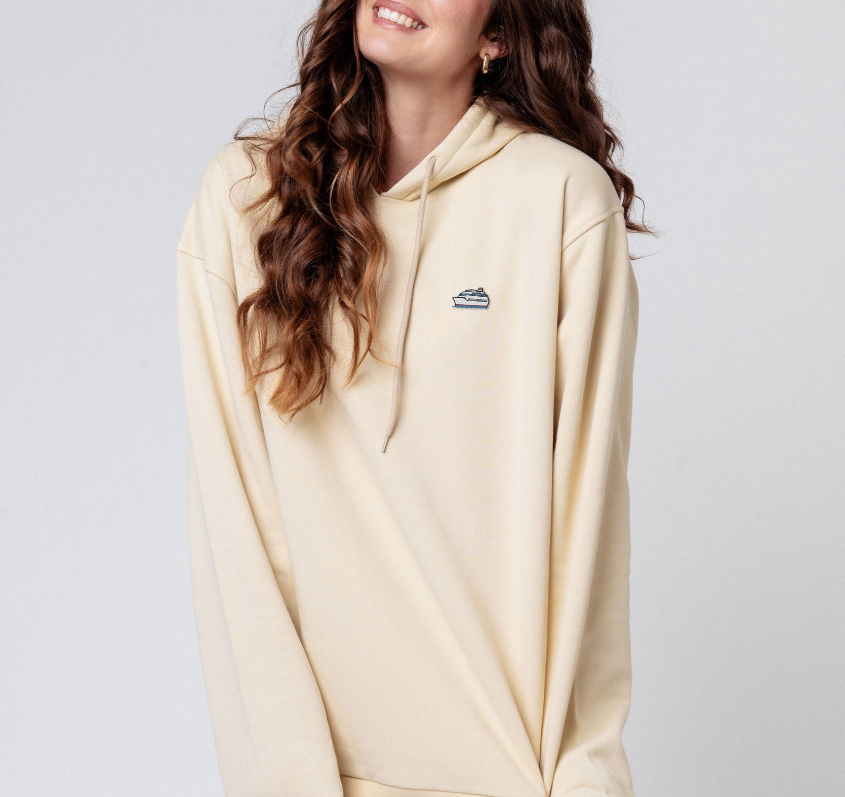 Kreuzfahrtschiff | Bestickter Bio Baumwoll Unisex Hoodie