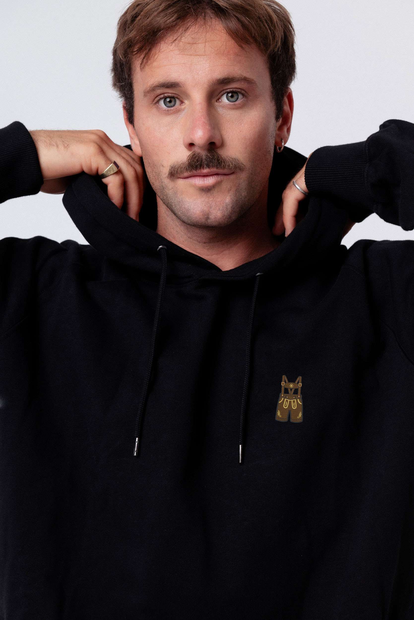 Lederhose Hoodie Sand