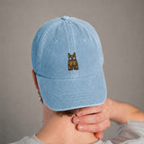 Lederhose | Bestickte Vintage Cap