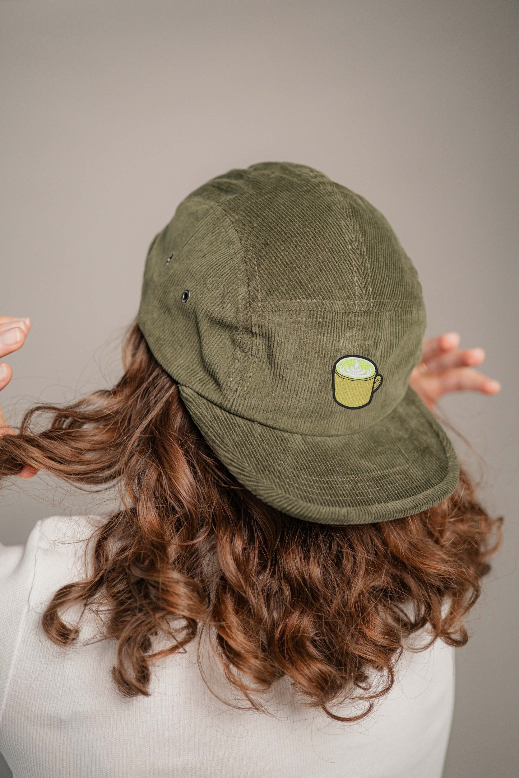 Matcha Latte Camper-Cap dunkelgrun Cord Camper Cap