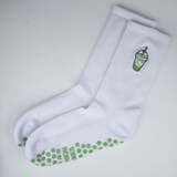 Iced Matcha Latte Stripes | Bestickte Bio Baumwoll Socken (mit und ohne Grip-Sohle)