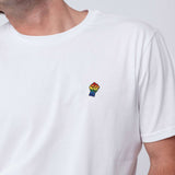 Pride Fist | Besticktes Bio Baumwoll Unisex T-Shirt