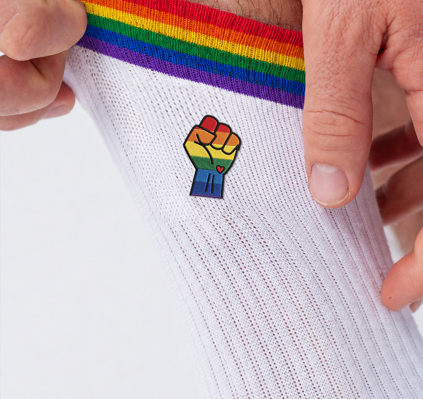 Pride Fist | LOVE WINS | Bestickte Bio Baumwoll Socken